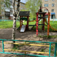 Уборка придомовых территорий и детских площадок осуществляется в ежедневном режиме