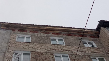 Ремонт карниза в МКД № 47 по ул. Свердлова .